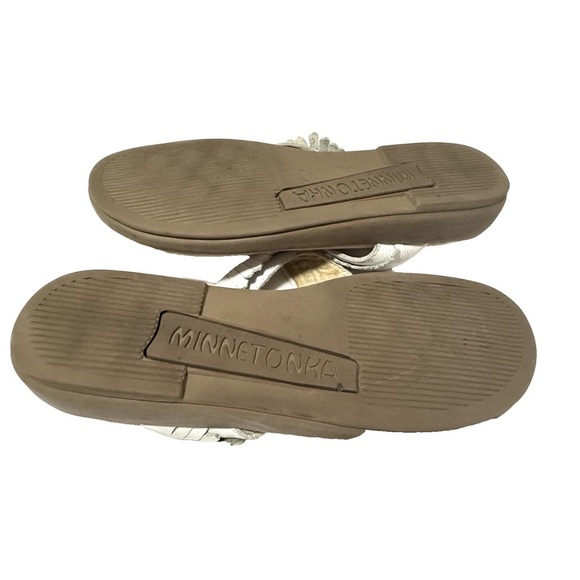 Minnetonka Beaded Thunderbird Fringe Sandals White Leather Thong Flip Flop Sz 8 - Picture 8 of 11